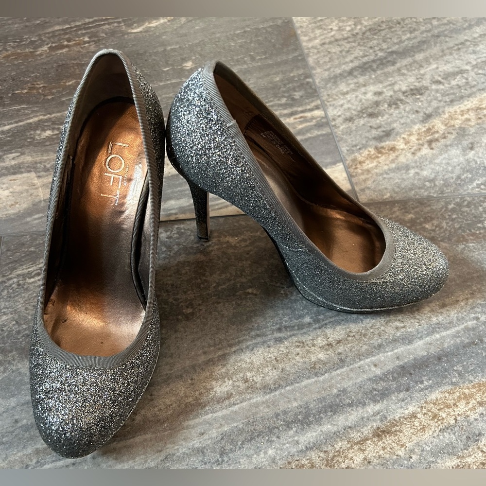 2/$12 Bundle- Ann Taylor LOFT Glitter High Heel Shoes Size 6
